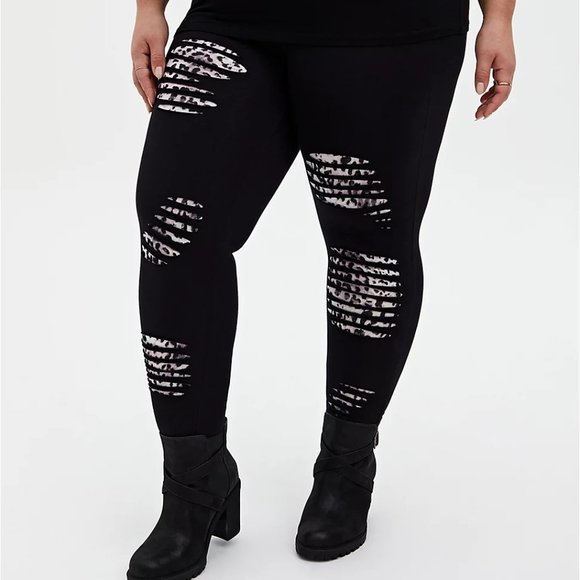 Torrid SLASHED LEOPARD UNDERLAY BLACK 4x